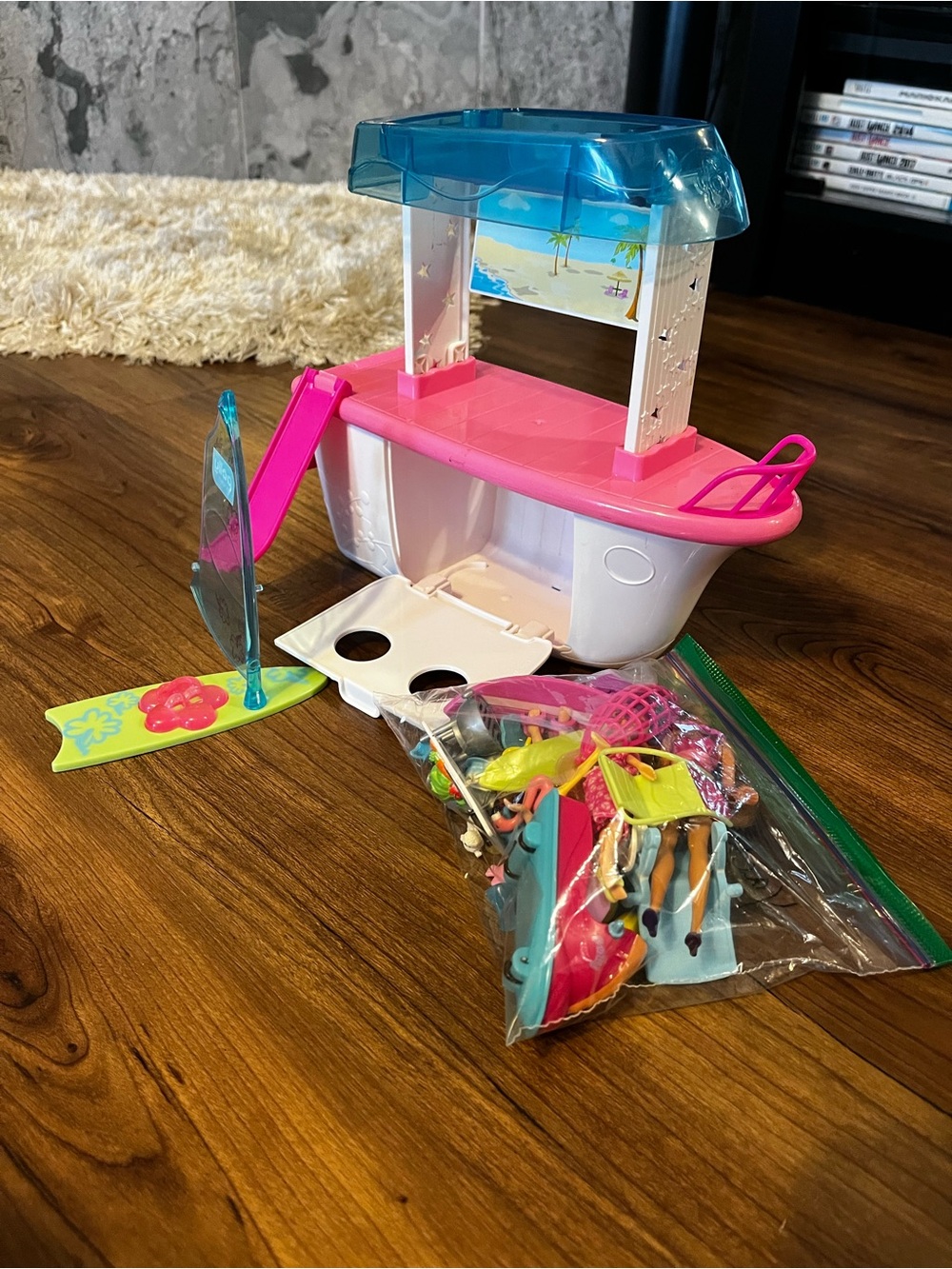 Polly Pocket Playboat Beach Playset